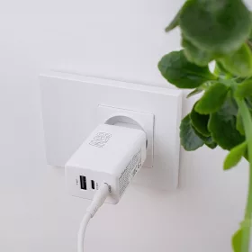   Maxlife MXTC-08-65ACC PD+QC 65W hálózati gyorstöltő adapter 2xType-C + USB - fehér