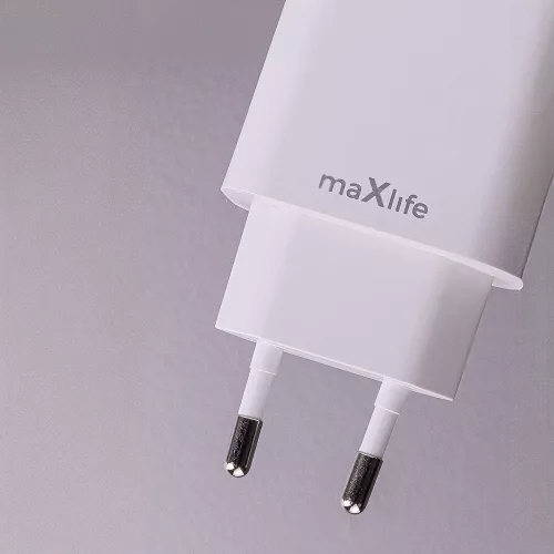 Maxlife MXTC-06 PD+QC 20W hálózati gyorstöltő adapter USB + Type-C + Type-C/Lightning kábel - fehér