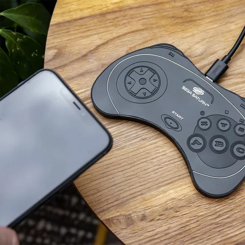 Numskull SEGA Saturn kontroller 10W vezeték nélküli töltőpad