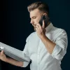 Tech-Protect Wallet Flip oldalra nyíló tok + Magsafe tok - Apple iPhone 15 - fekete