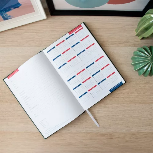 Határidőnapló agenda Standard B/5, heti fehér lapokkal bordó Bluering® 2027.